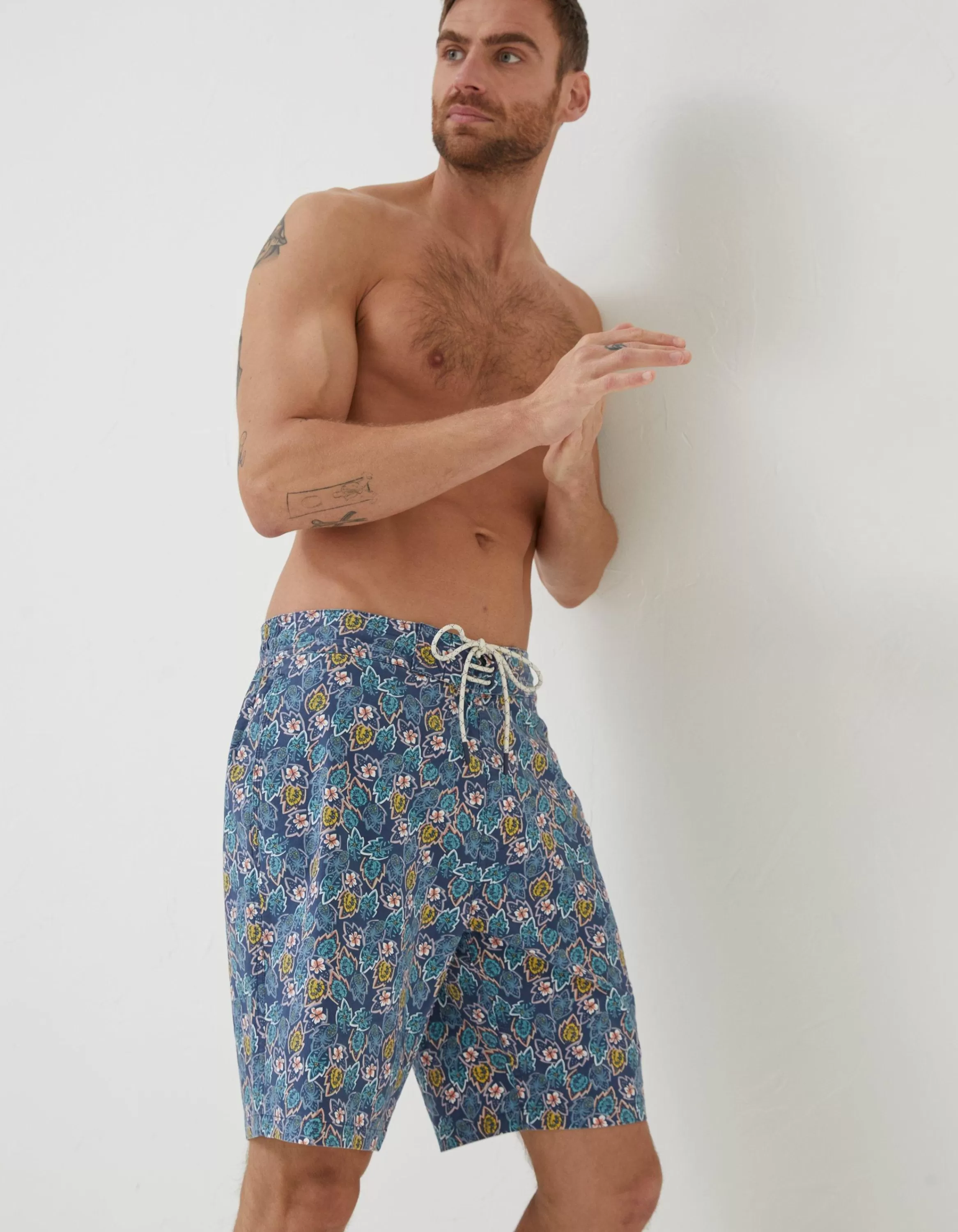 Outlet FatFace Camber Pineapple Swim Shorts Navy
